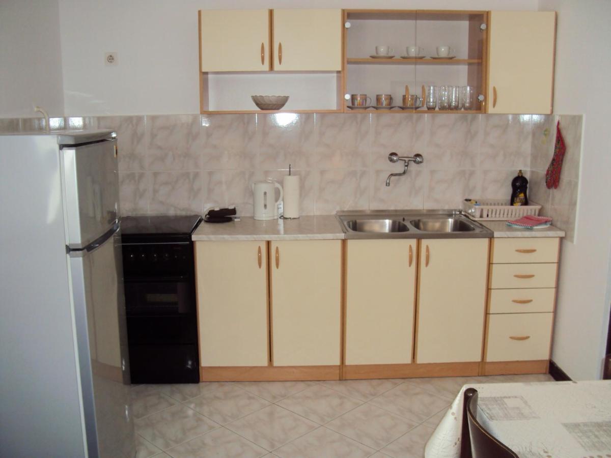 Apartments With A Parking Space Pula - 6985 Exterior foto